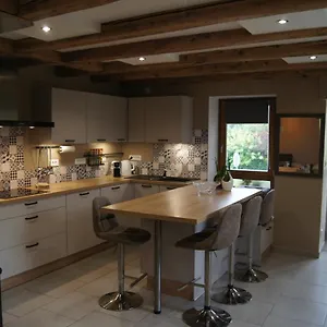 Agréable Maison De Village Proche Frontière. Hébergement de vacances